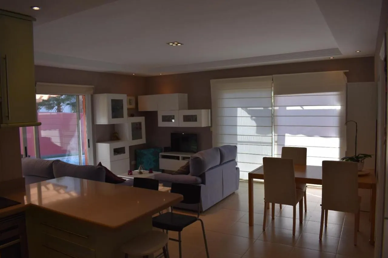 Сozy Villa With A Private Swimming Pool Callao Salvaje 0*,  Hiszpania